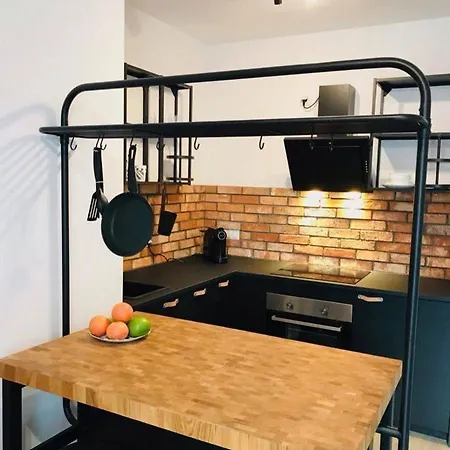 Apartments, Warsaw, Przy Metro Szwedzka * Varsó